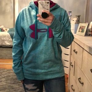 Under Armour Sweatshirt